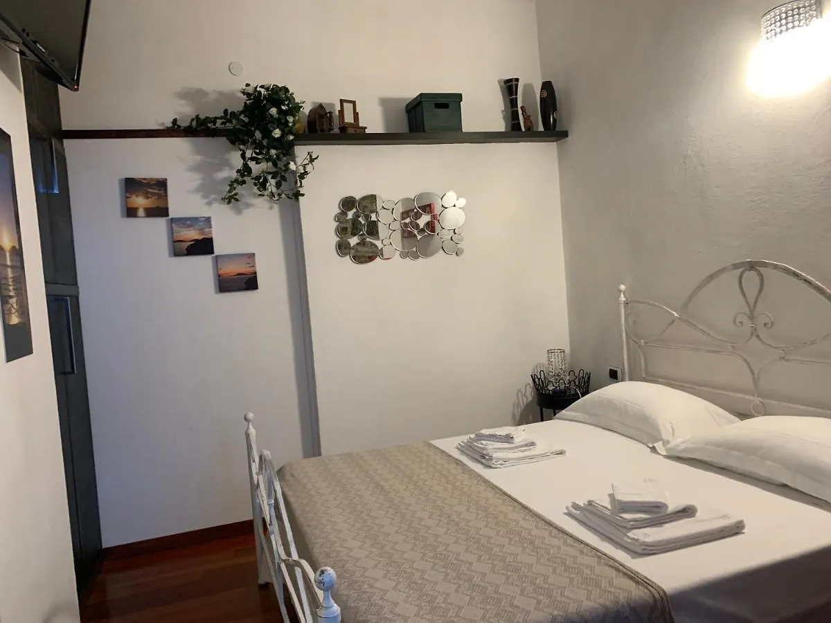 Hotel Il Giardino Segreto Tellaro Affittacamere